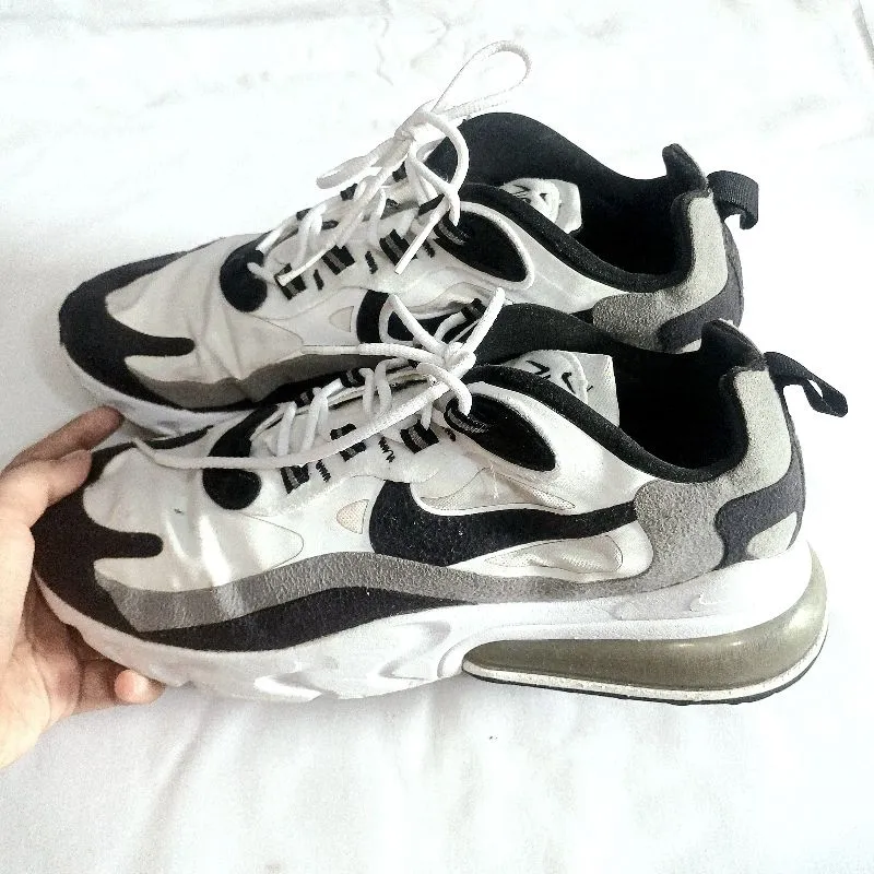 Nike Air Max 270 React Oreo Metallic Pewter White Grey Black photo 1