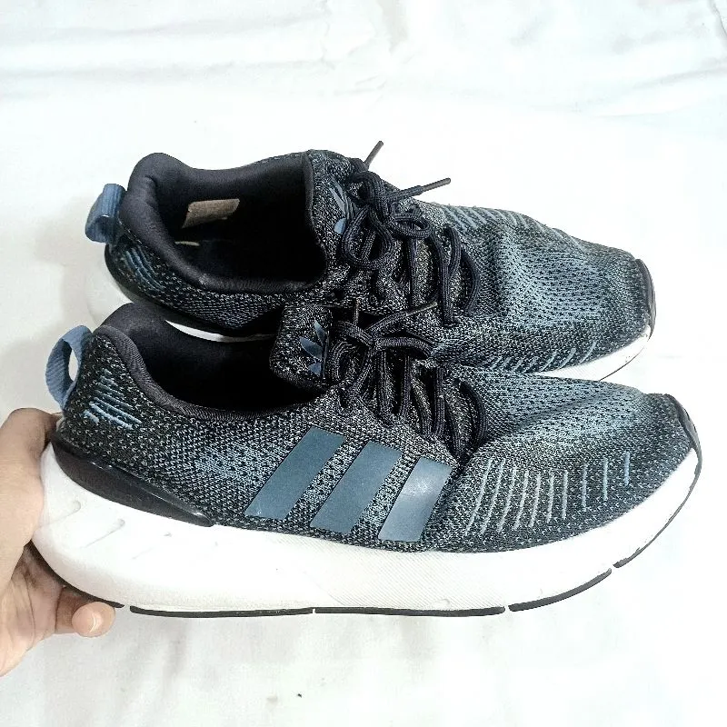 Adidas Originals Swift Run Legend Ink Altered Navy Blue 22 photo 1