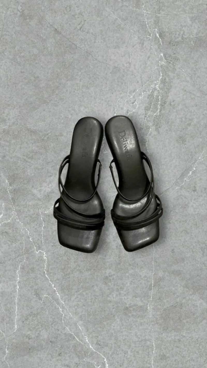 Deliwafa Black High Heels photo 1