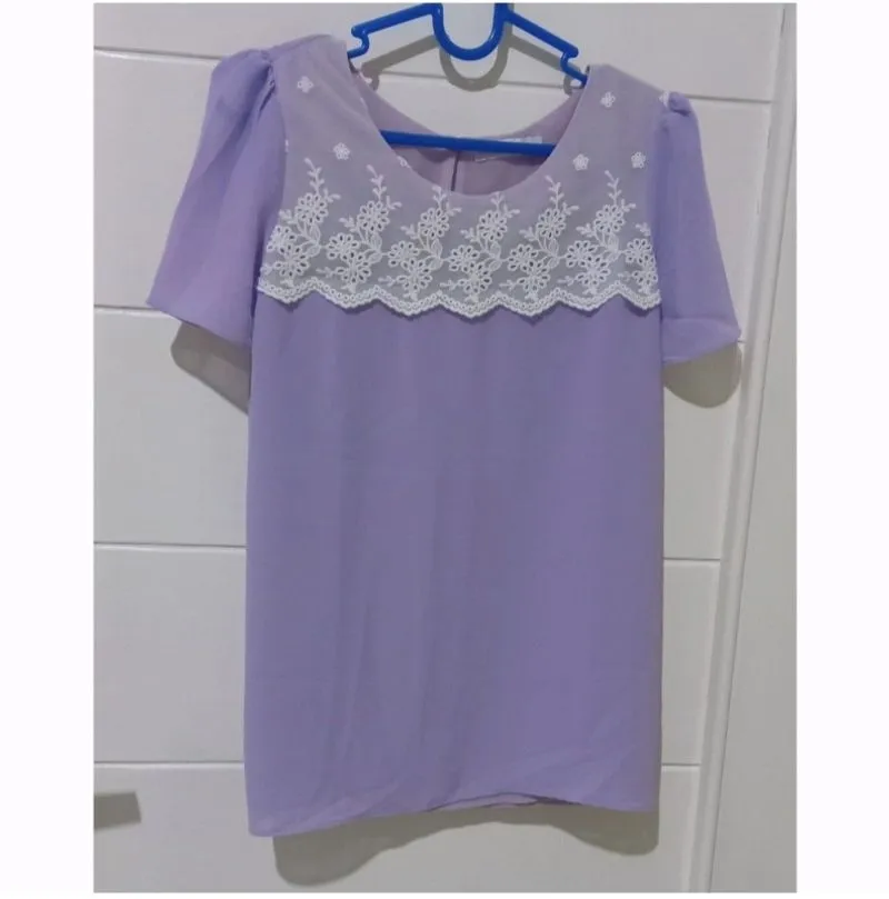 Clovis lilac lace blouse photo 1