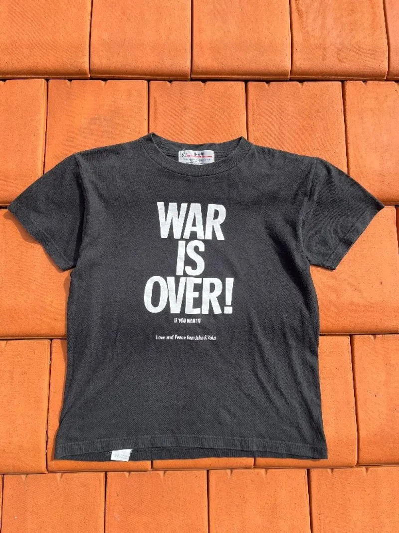 Vintage John Lennon&Yoko War Is Over photo 1