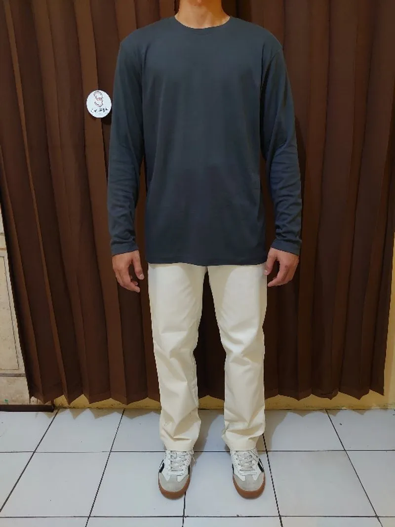 GU Uniqlo Long Sleeve photo 1
