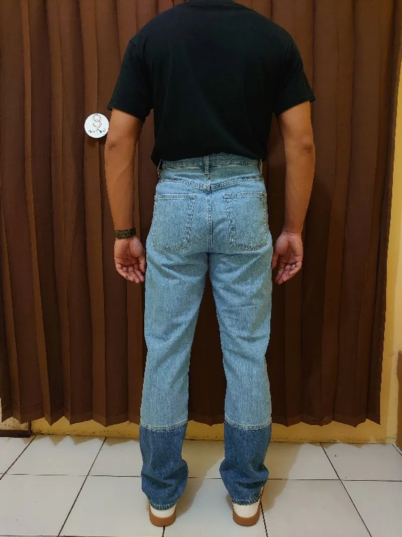 Uniqlo x JW Anderson Denim Jahit Rantai photo 1