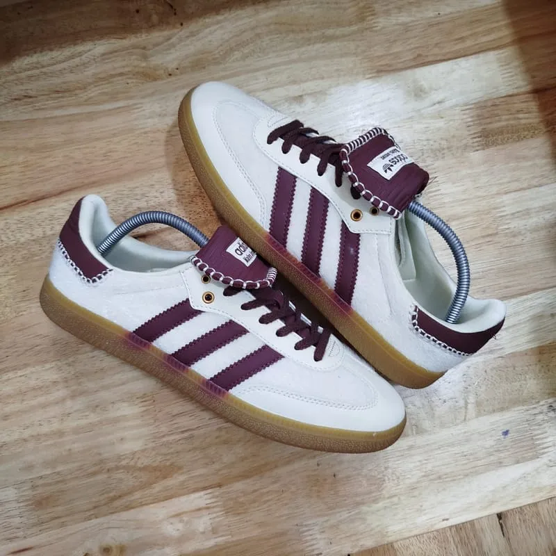 Adidas Casual Sneakers Pria red cream photo 1