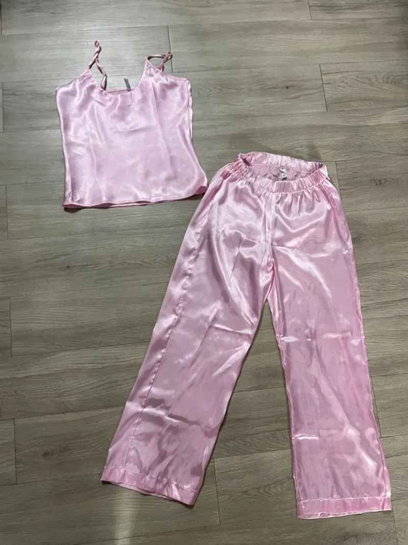 Pajamas satin photo 1