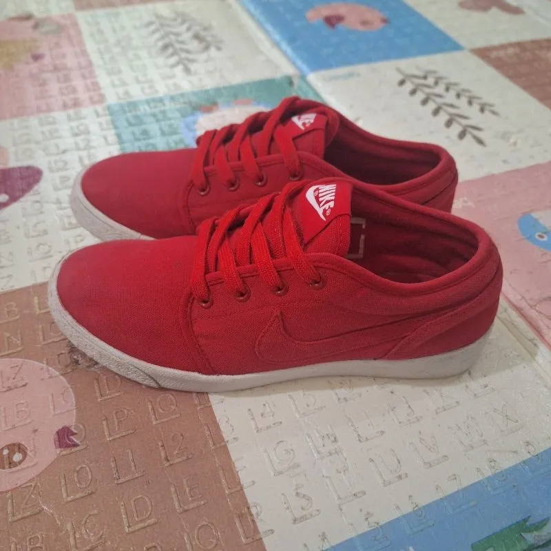 Sepatu Nike Coast Classic Size 40-41 / 25-26 cm photo 1