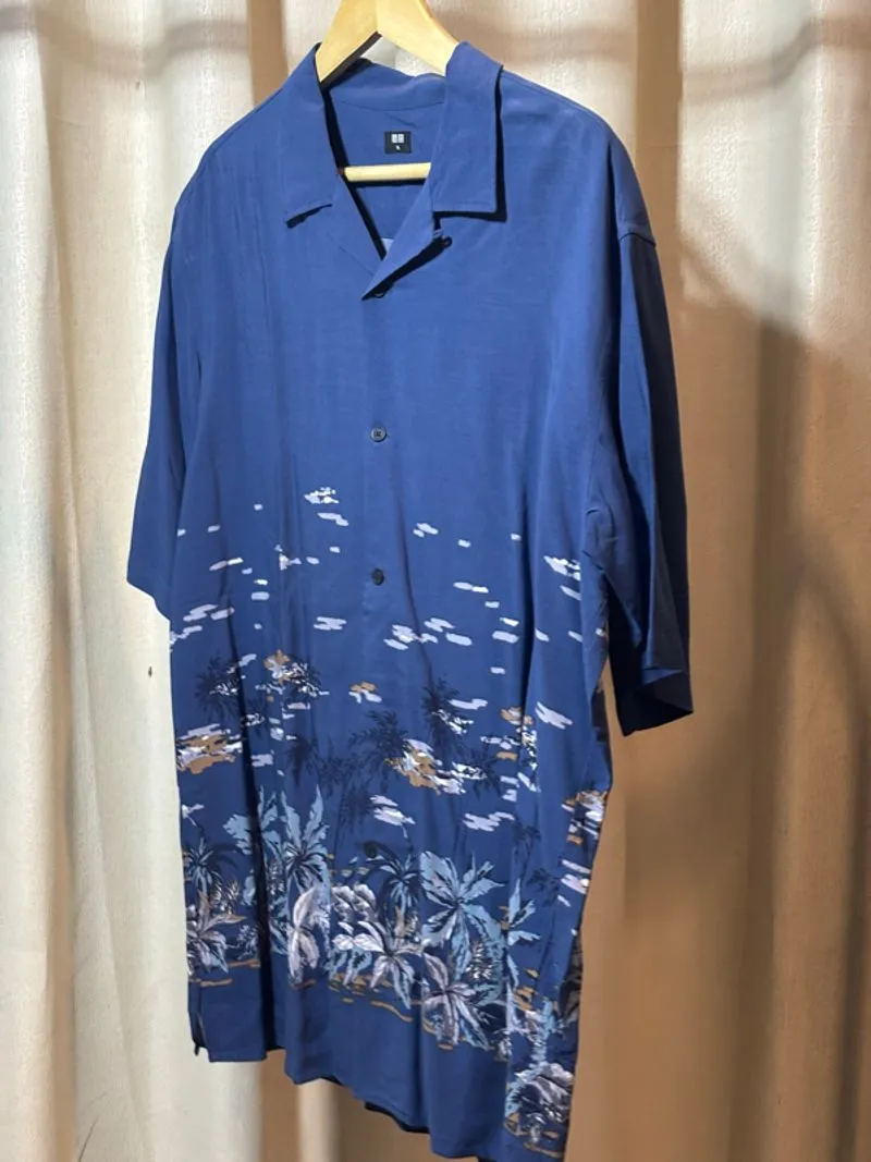Kemeja Hawai Uniqlo photo 1