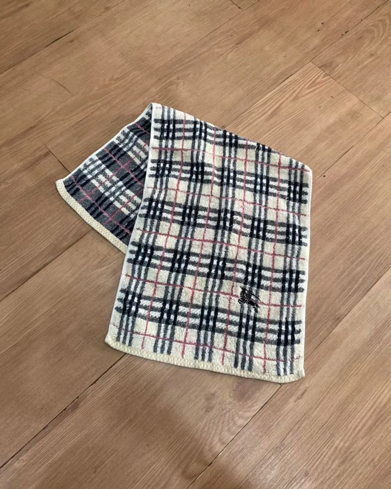 BURBERRYS NOVACHECK TOWEL photo 1