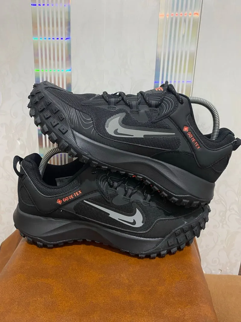 Sepatu Trail Run Hikinh Nike ACG Mountain Fly2 Gore-Tex photo 1