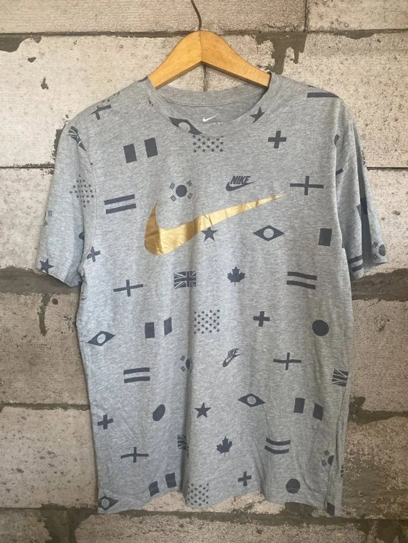 NIKE BIG SWOSH TSHIRT photo 1