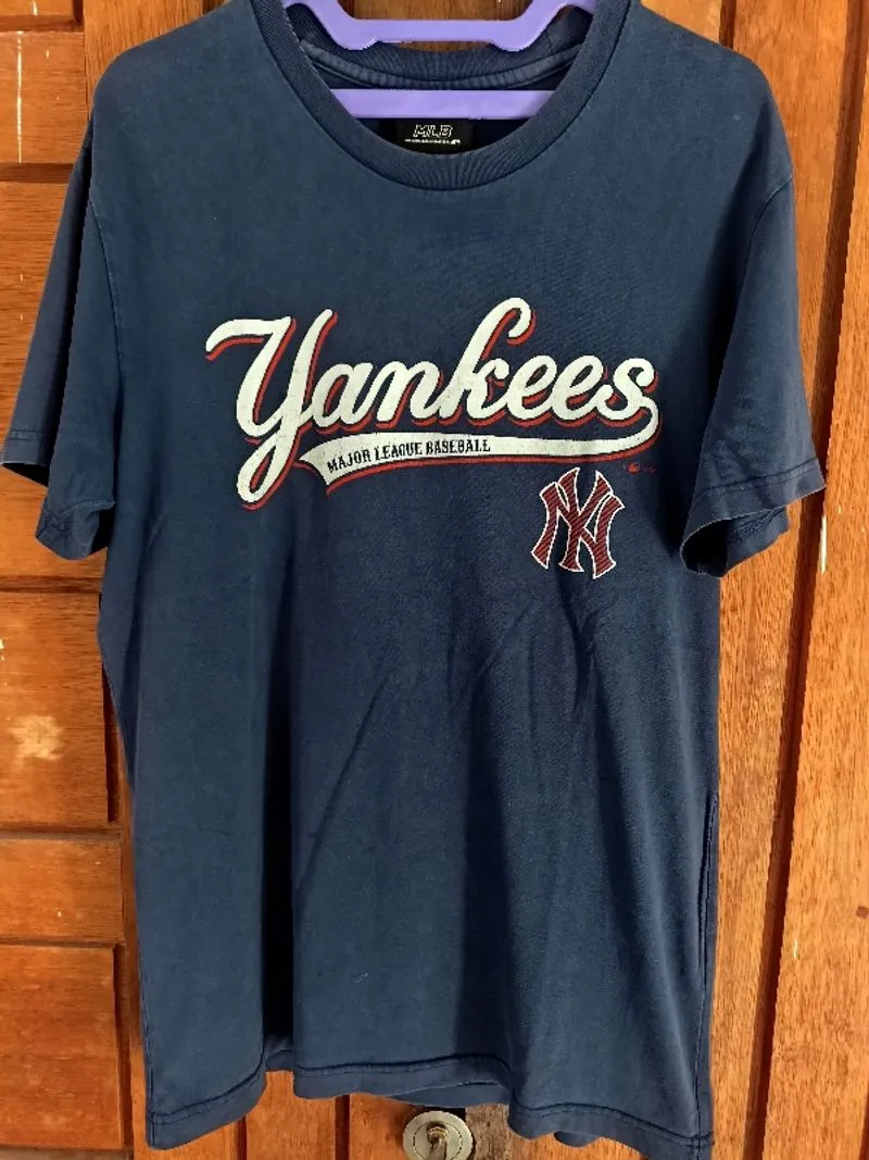 MLB tshirt photo 1