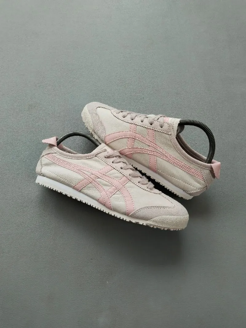 onitsuka photo 1