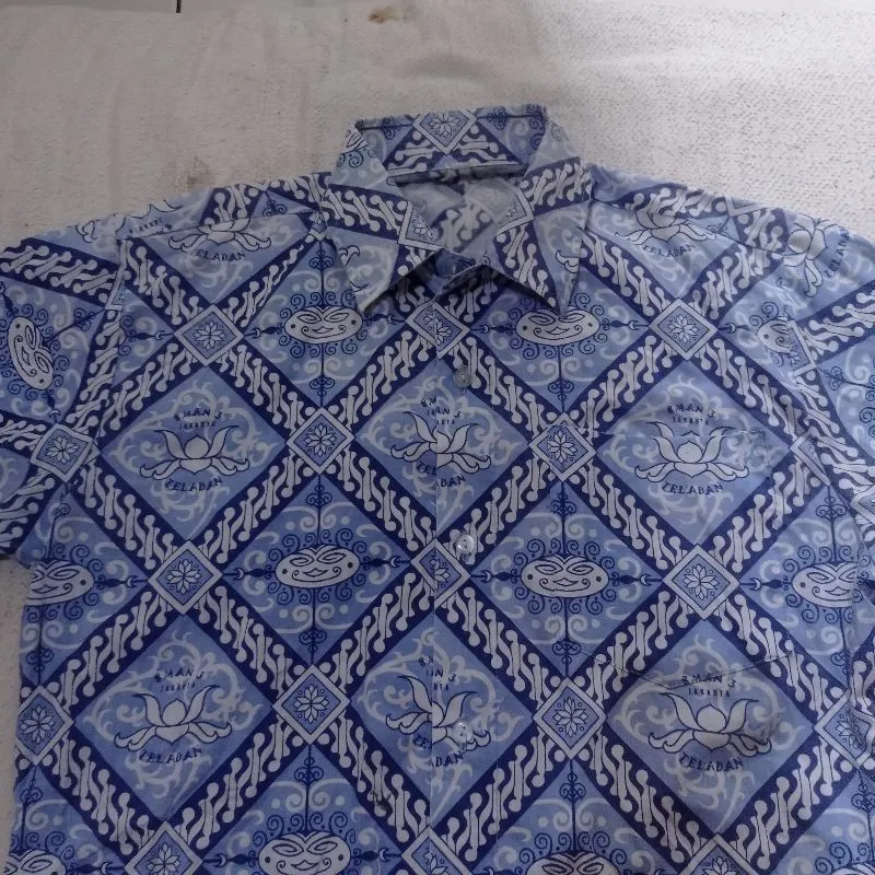 Seragam batik sekolah SMA NEGERI 3 TELADAN JAKARTA photo 1