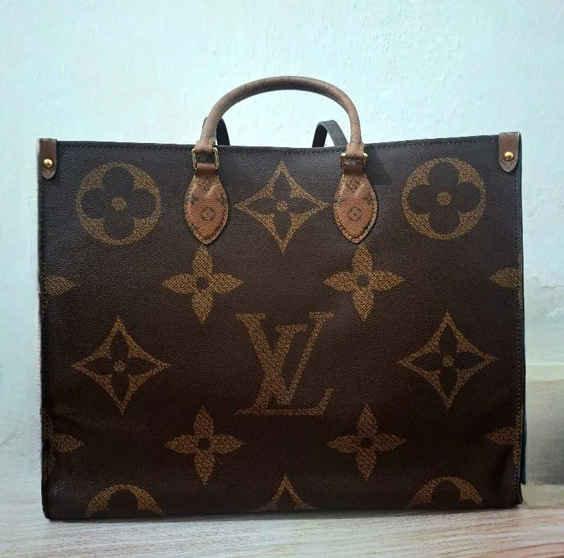 Louis Vuitton OTG On The Go photo 1