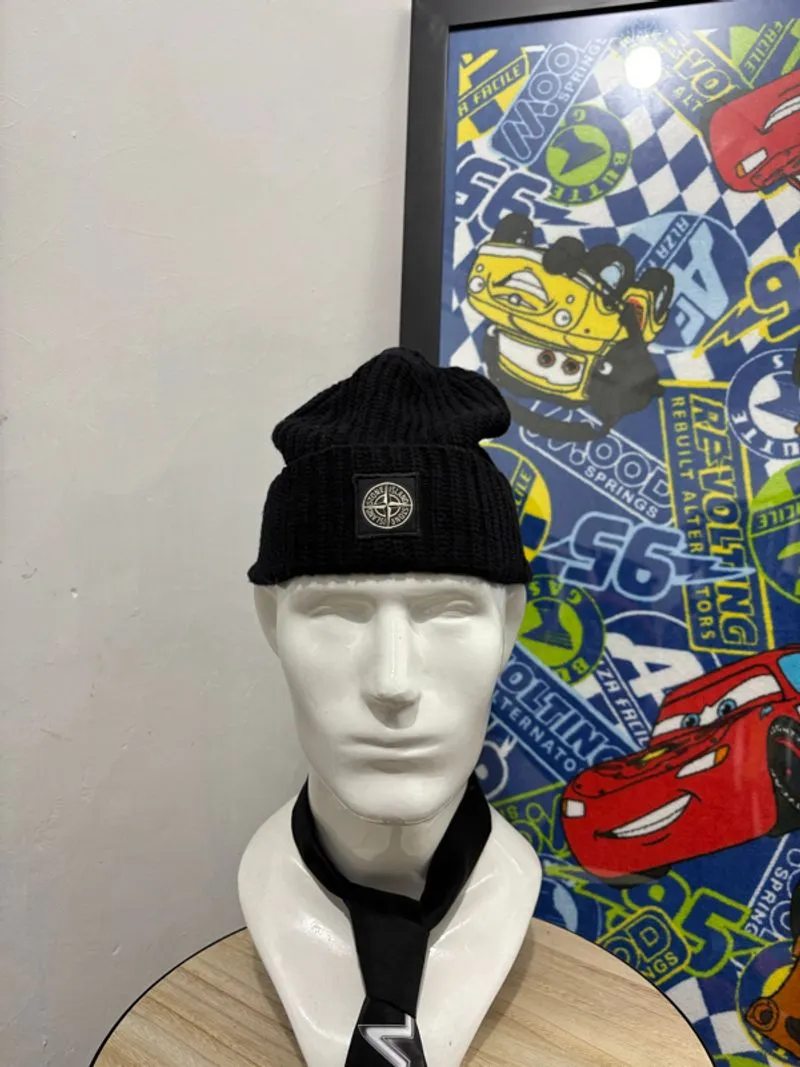 beanie hat stone island photo 1