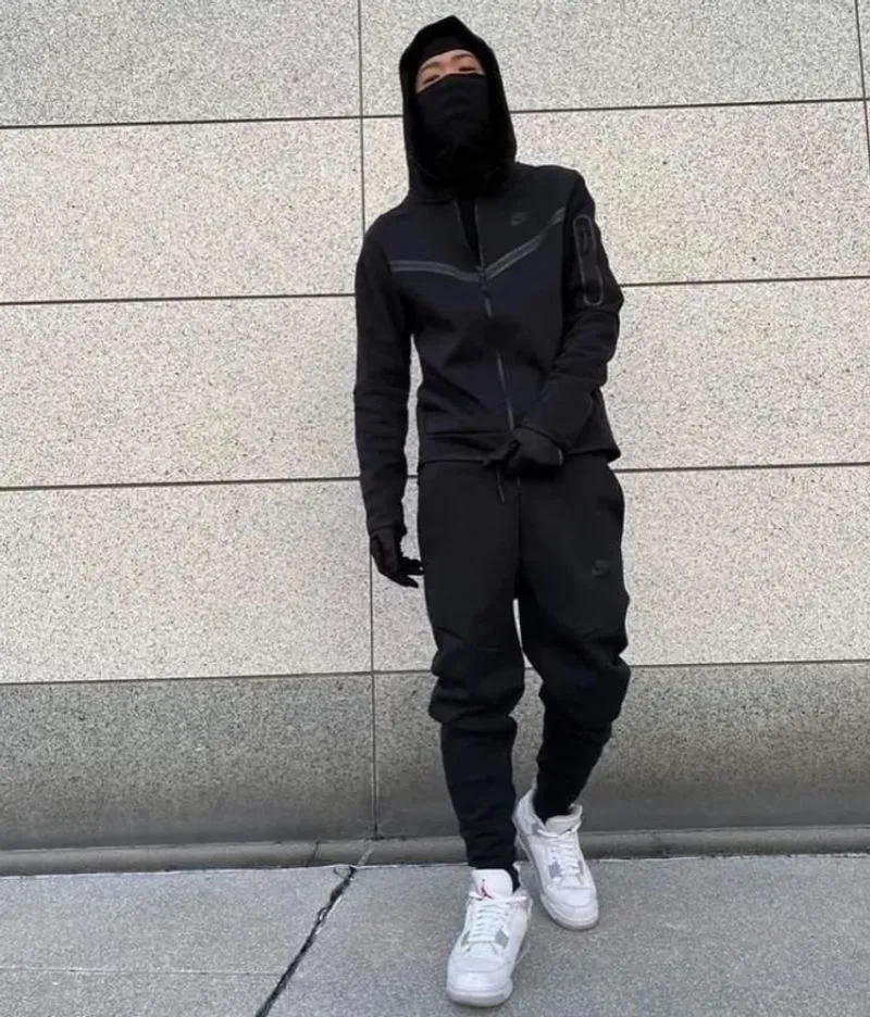 Hoodie Nike Tech Saku Samping Luxury Streetwear  photo 1