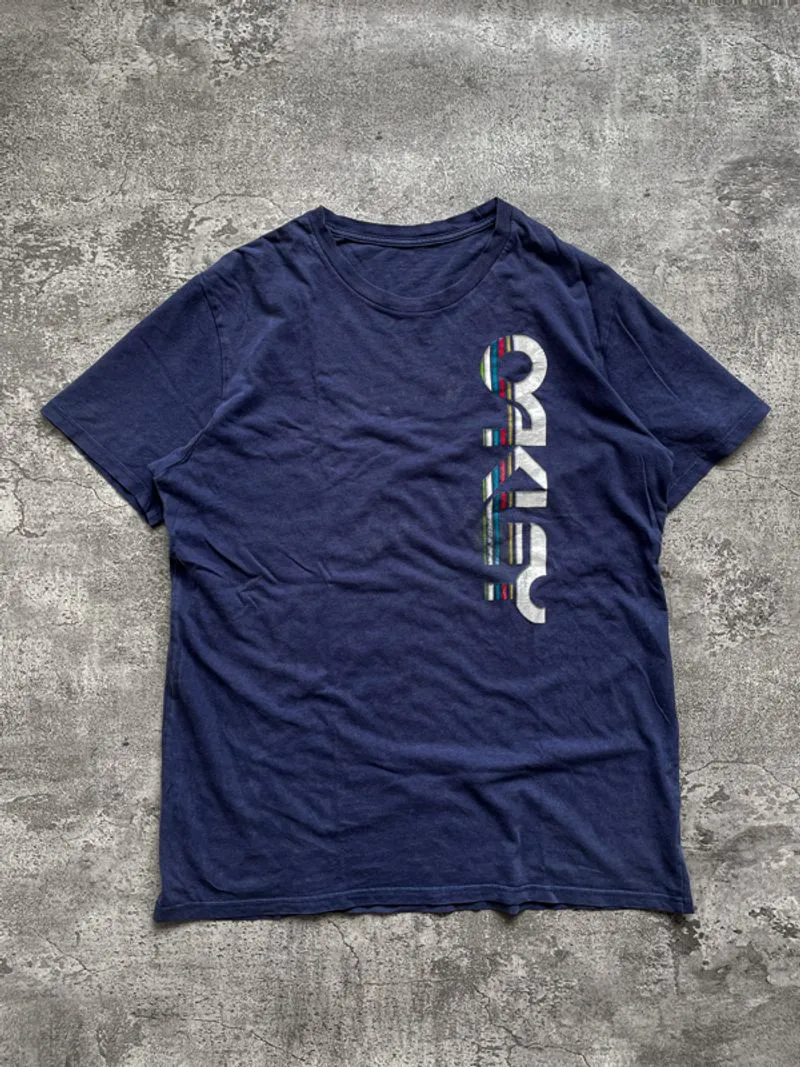 Vintage Y2K Oakley Spell T-shirt photo 1