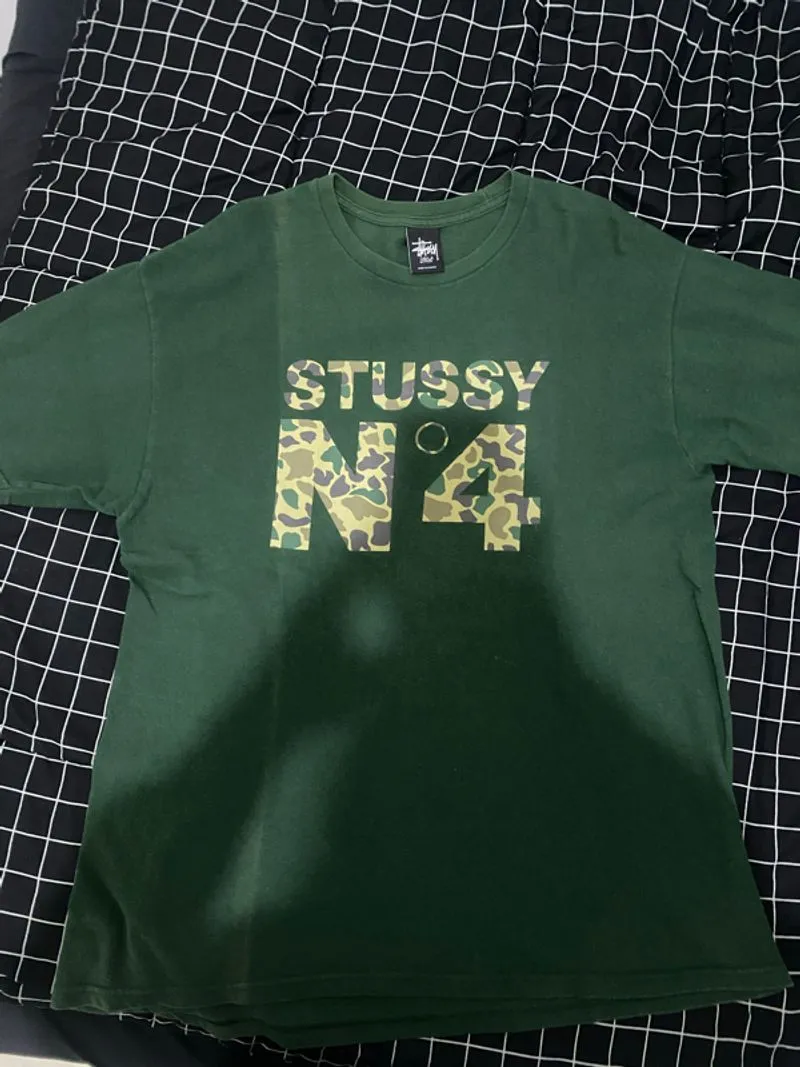 Kaos Stussy N°4 Camo Logo Tee (Original Tag) – Unisex photo 1