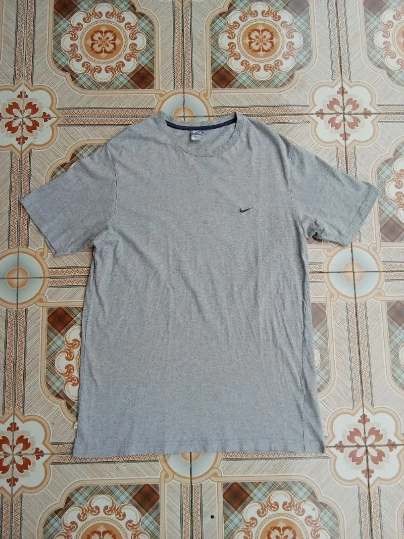 NIKE T-shirt  photo 1