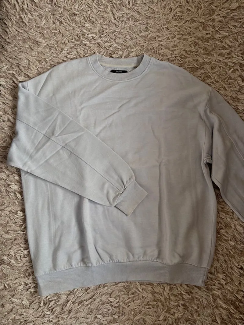 bershka sweatshirt baby blue photo 1