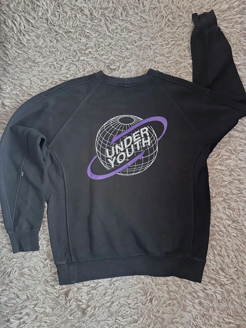 underyouth co sweatshirt photo 1