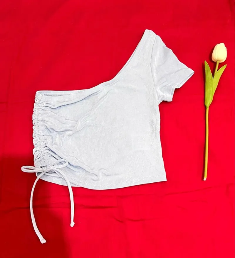 Croptop one shoulder  photo 1