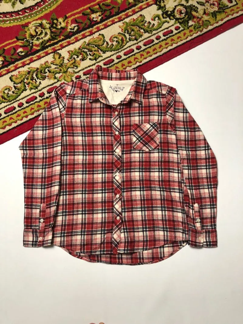 Kemeja Vintage and Retro Soo 90s style, Brand Kemeja Cozy Ca photo 1