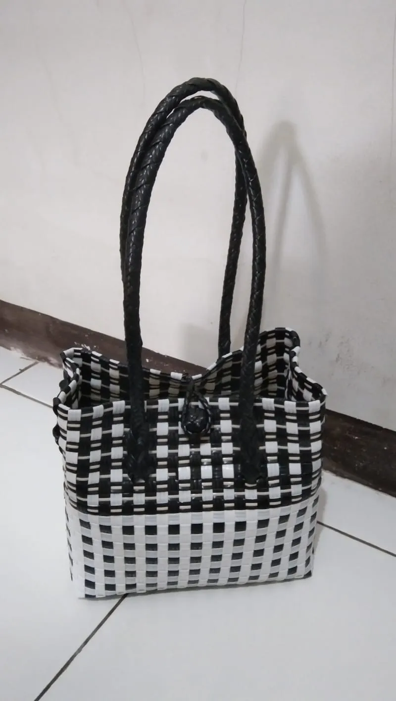 Minimalist Beach bag Wanita white black photo 1