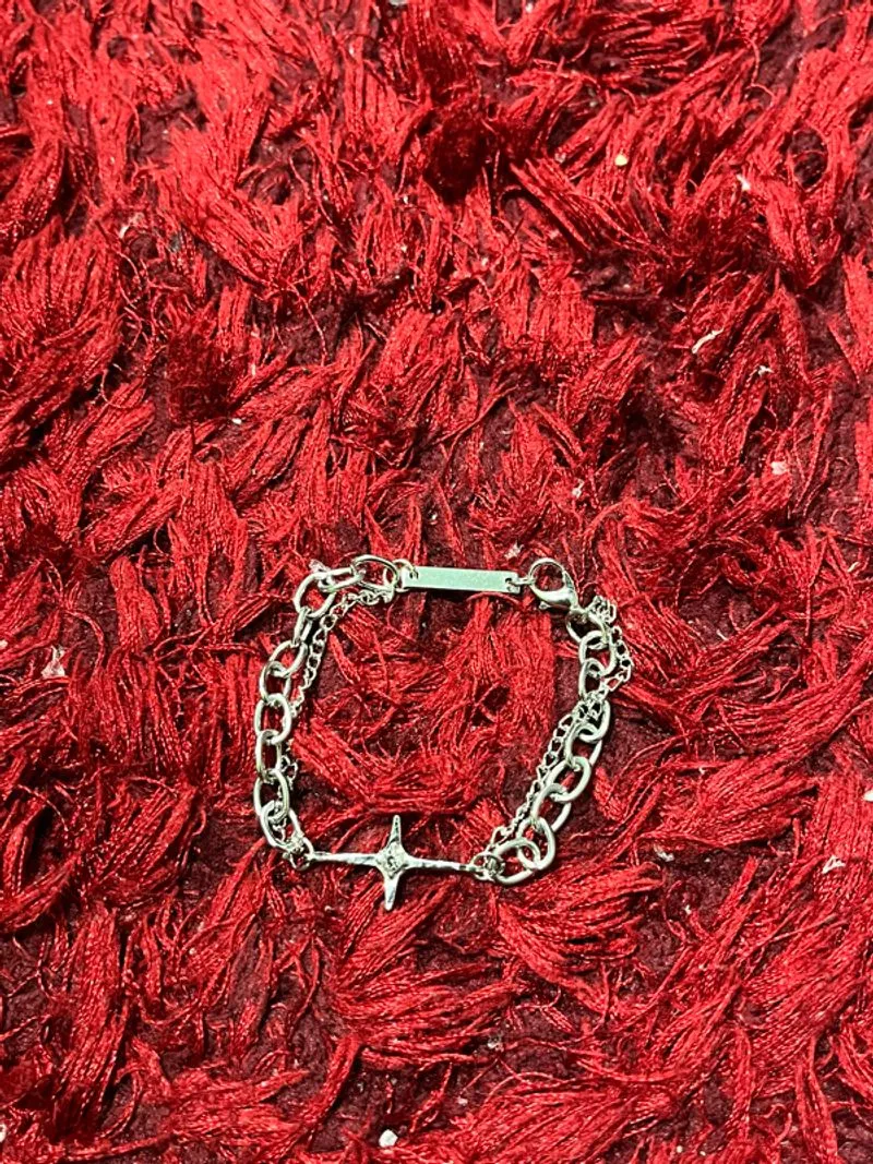 lyuci bracelet photo 1