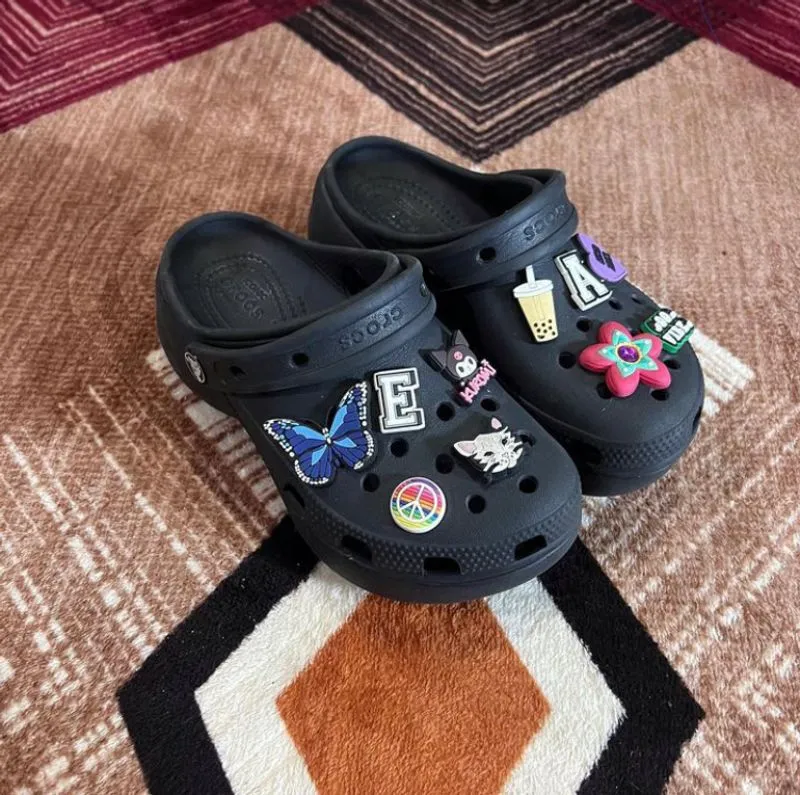 Crocs Casual Sneakers Wanita white black photo 1