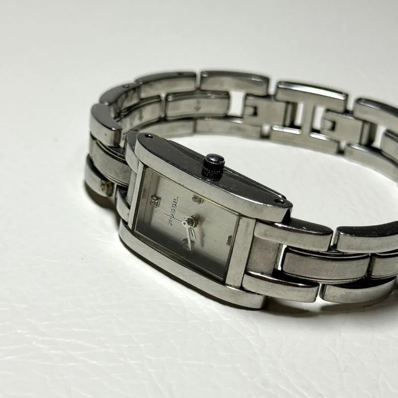 Fossil F2 photo 1