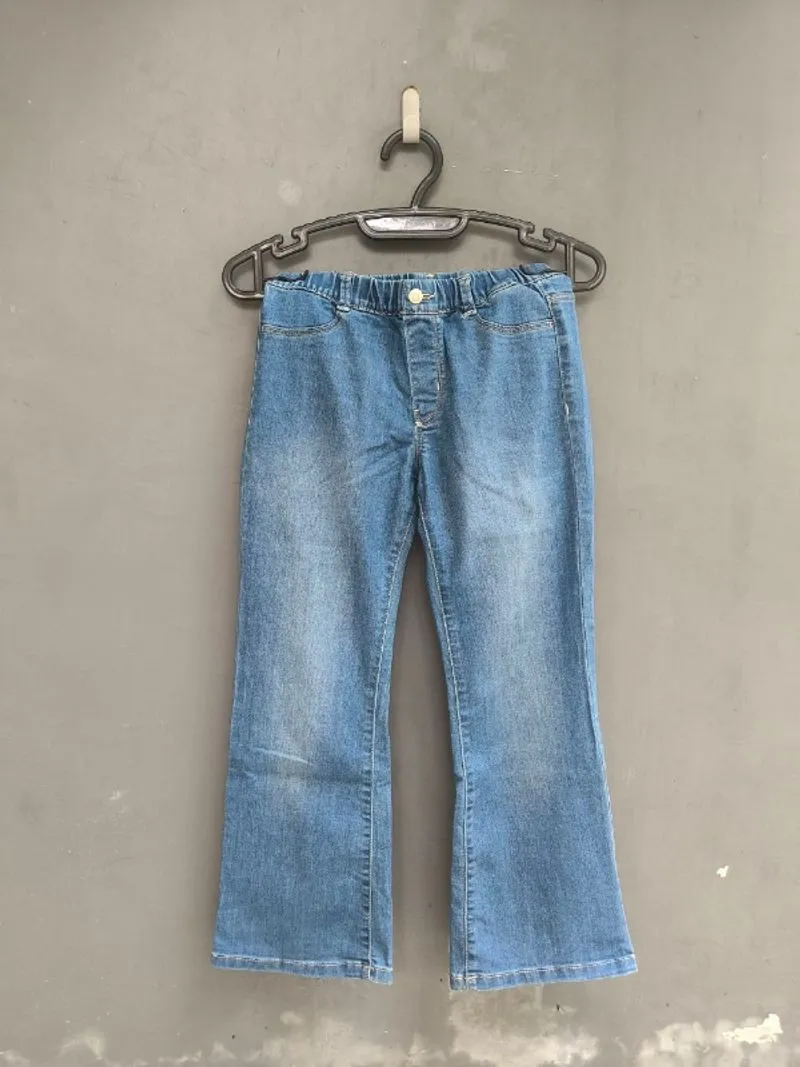 Celana Panjang Denim Topten Kids
Semi Cutbray / Flare Cut photo 1