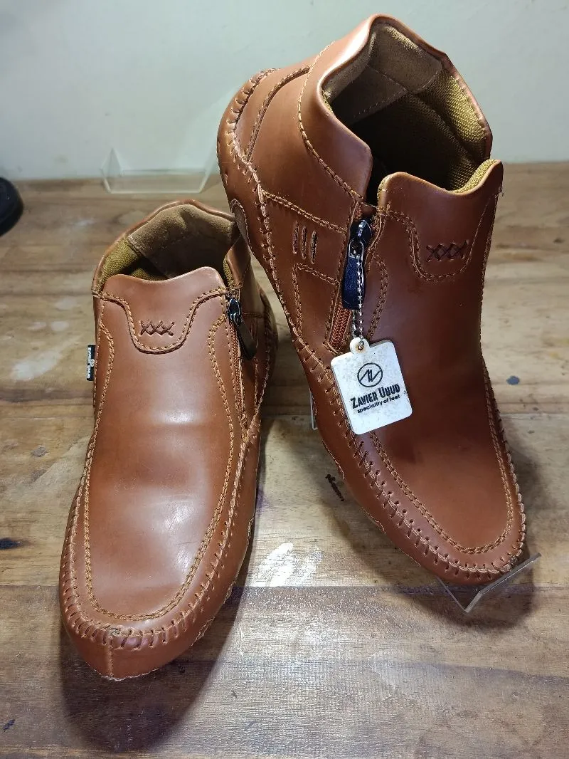 Avant Garde Casual Boots Pria tan brown photo 1