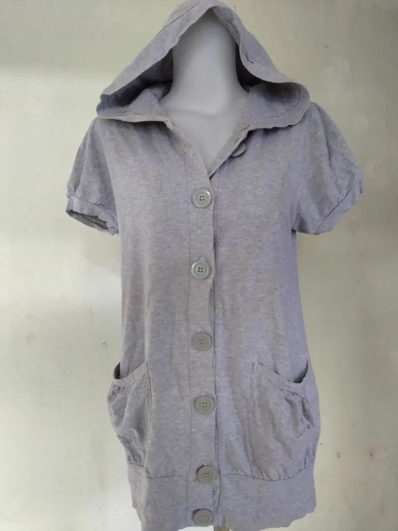 Hoodie lengan pendek | Kaos abu abu  photo 1