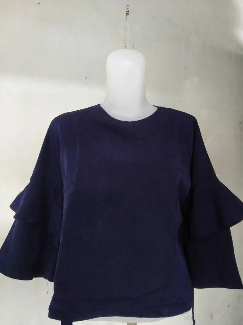 Blouse Navy | Blouse biru Dongker | Kaos putih  photo 1
