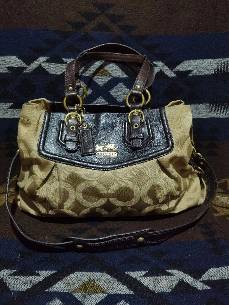 Shoulder Bag Coach Signature  photo 1