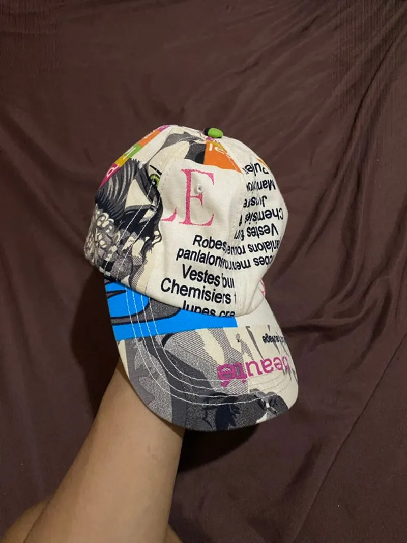 topi abstrak photo 1