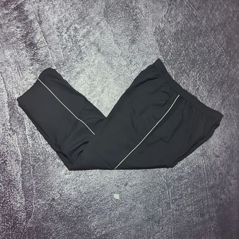 Fila Streetwear Sportswear Sweatpants & Joggers Pria white black photo 1