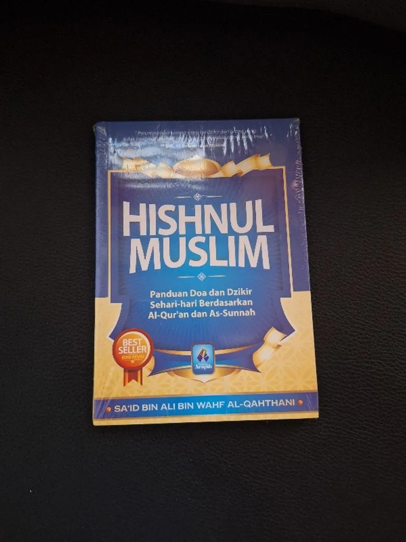 Hishnul Muslim Panduan Doa dan Dzikir Sehari-hari photo 1
