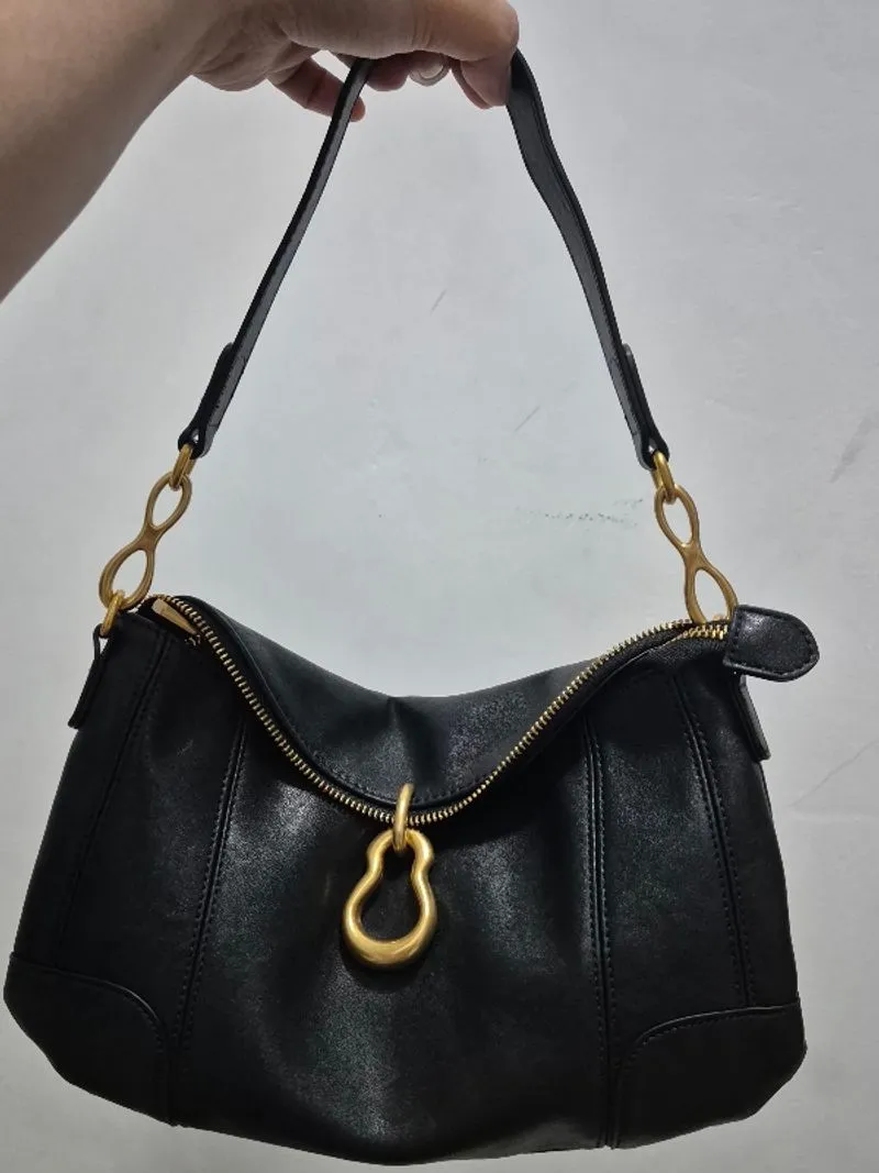 JWPEI Jayla Shoulder Bag photo 1