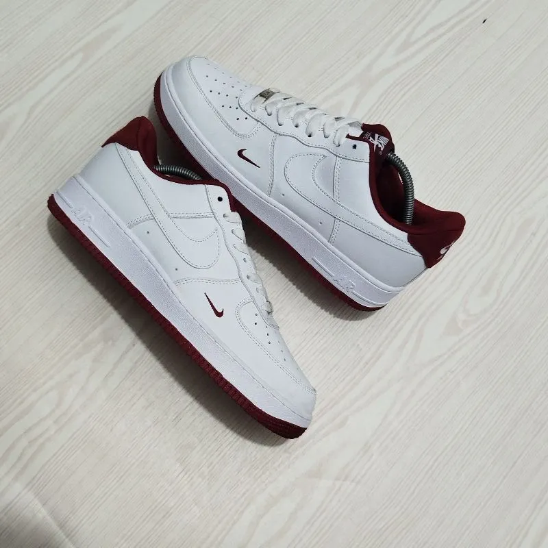 Nike Air Force 1 '07 LV8 photo 1