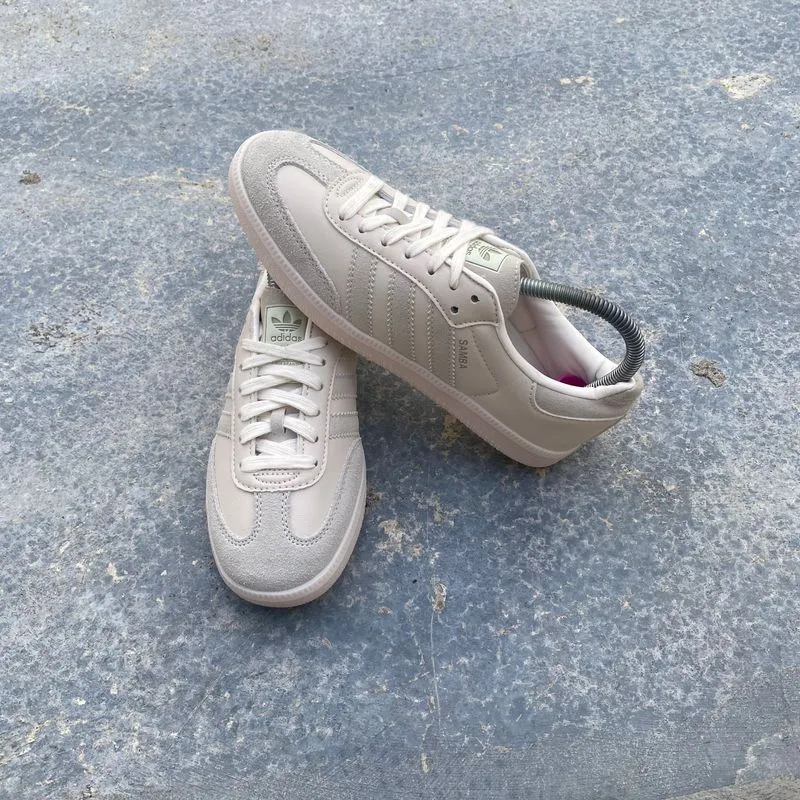 Adidas Casual Sneakers Wanita white photo 1
