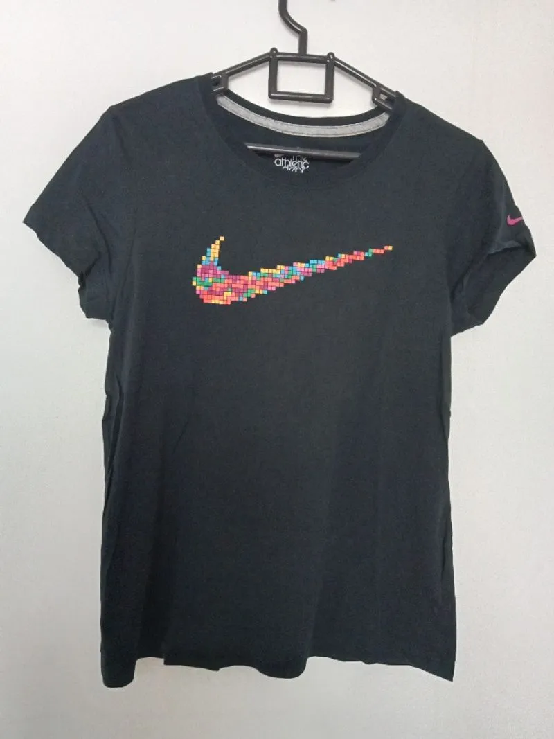 [ NETT ] Nike Women T - Shirt Black photo 1