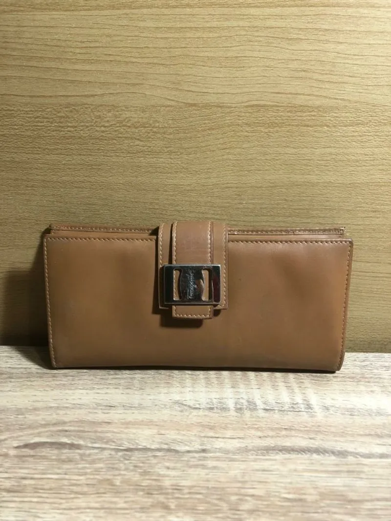 Salvatore Ferragamo Leather Bifold Wallet photo 1