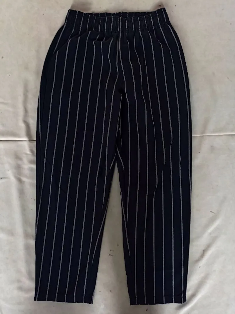 Uniqlo relax pants photo 1
