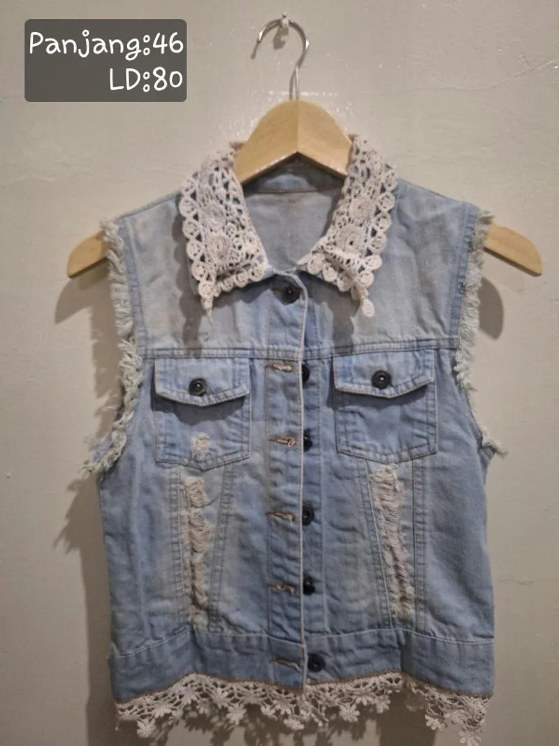 Vests photo 1
