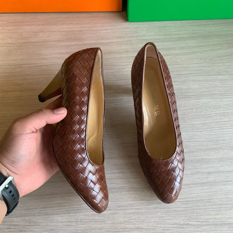 BOTTEGA VENETA HEELS LEATHER BROWN SIZE 36 photo 1