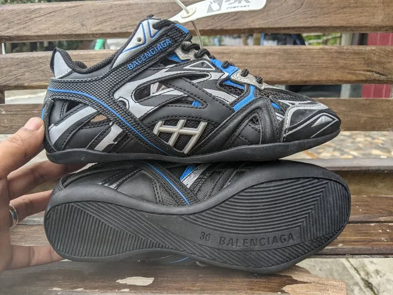 Sendal Sepatu Balenciaga Drive photo 1