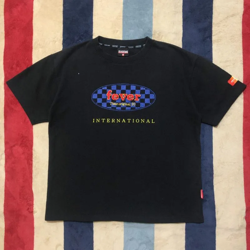 Fevertime Fever International Boxy-Fit T-Shirt photo 1