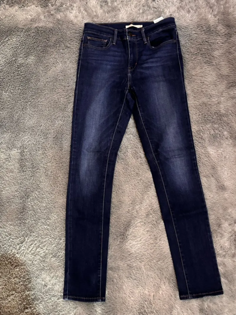 Levi’s Slimming Skinny photo 1